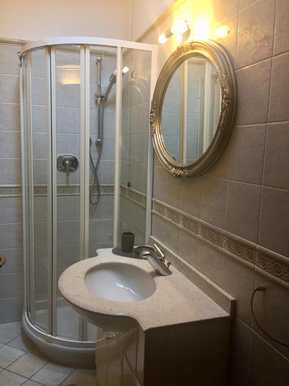 Marie Rose Luxury B&B & Apartment Дезенцано-дель-Гарда Екстер'єр фото